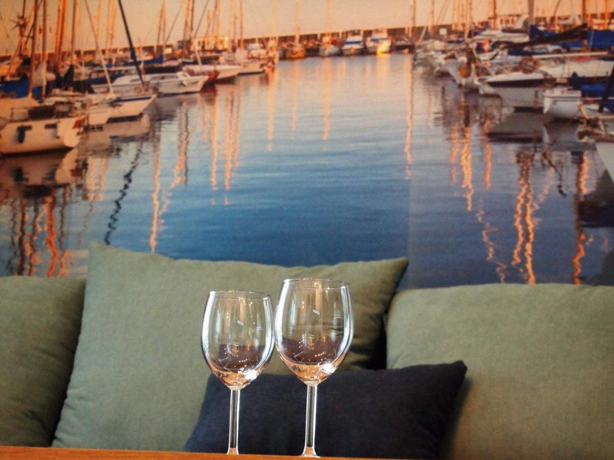 Apartament Yacht Park Marina Гдиня Екстер'єр фото