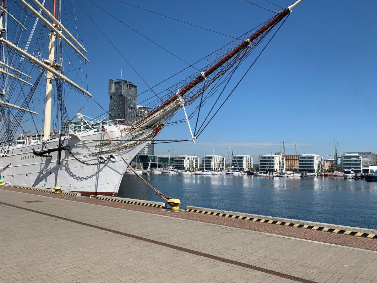 Apartament Yacht Park Marina Гдиня Екстер'єр фото