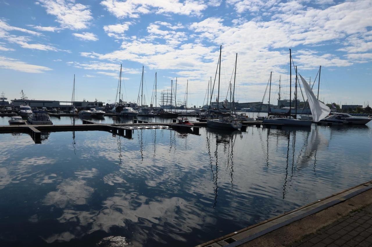 Apartament Yacht Park Marina Гдиня Екстер'єр фото